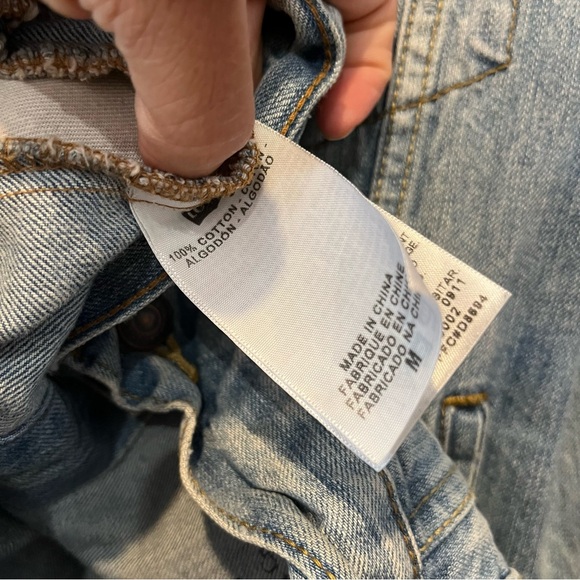 Levi’s Denim Trucker Jacket Size Medium Men’s - Picture 3 of 12